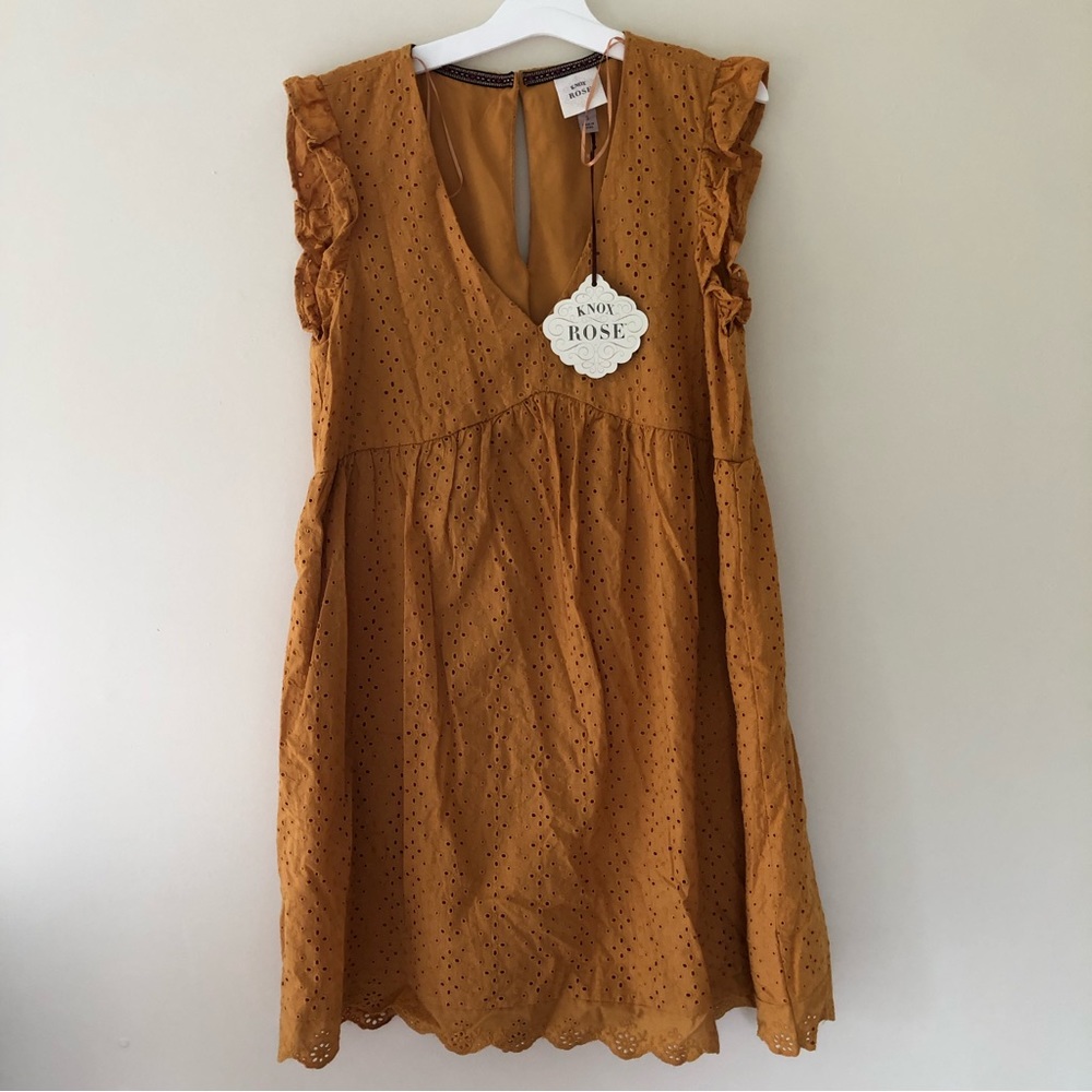 Brand new Knox Rose eyelet lace dress